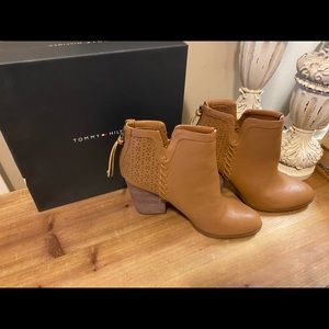 Tommy Hilfiger booties